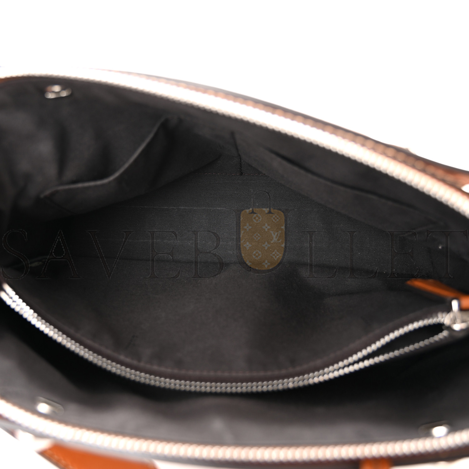 FENDI VITELLO KING LOGO EMBOSSED MEDIUM BY THE WAY BOSTON BAG CUOIO (28*19*13cm) FENDI VITELLO KING LOGO EMBOSSED MEDIUM BY THE WAY BOSTON BAG CUOIO (28*19*13cm)