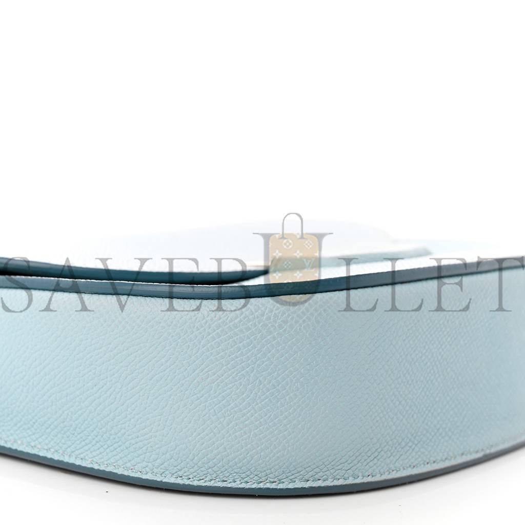 CELINE GRAINED CALFSKIN SMALL TROTTEUR PALE BLUE (18*17*4cm) CELINE GRAINED CALFSKIN SMALL TROTTEUR PALE BLUE (18*17*4cm)
